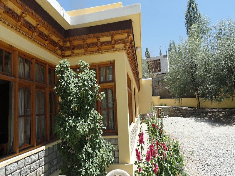 Royal Heritage Resort Leh Exterior foto